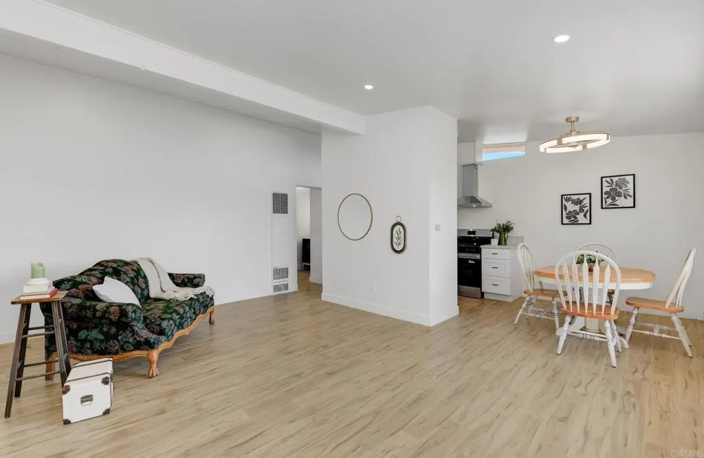 540 Oakdale Lane Unit L, El Cajon, CA 92021 - Photo 2 of 25, El Cajon, CA