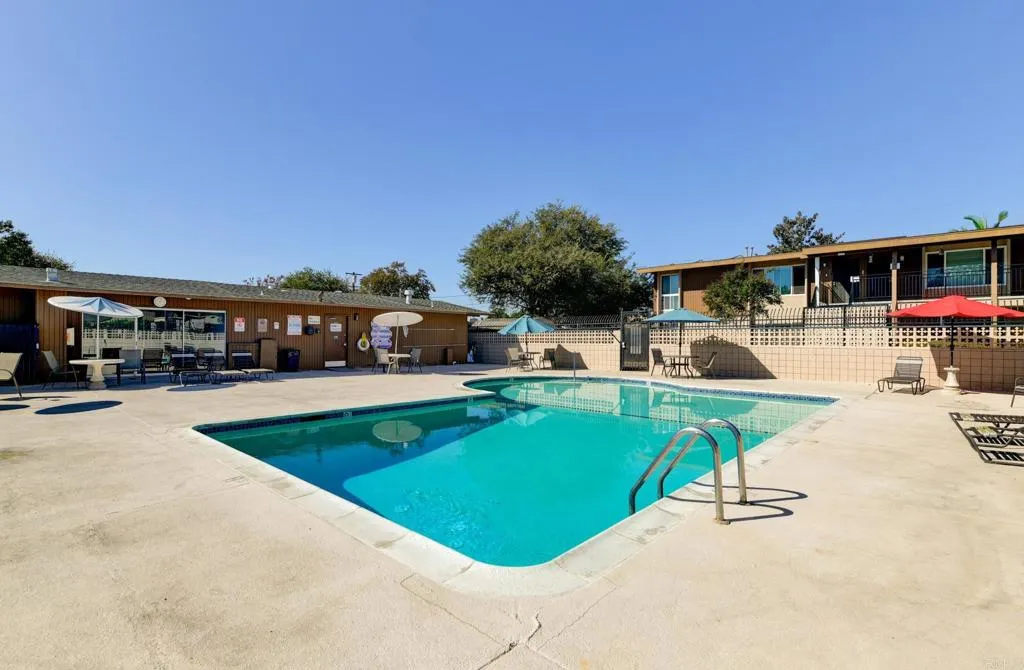 https://cdn.realtyfeed.com/cdn/127/307084221/b732b832e5a929a58d5733ec9e35d352.webp