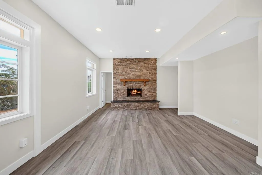https://cdn.realtyfeed.com/cdn/127/307084222/10b926f504ee10a4152b9b0c0f6ae4a0.webp