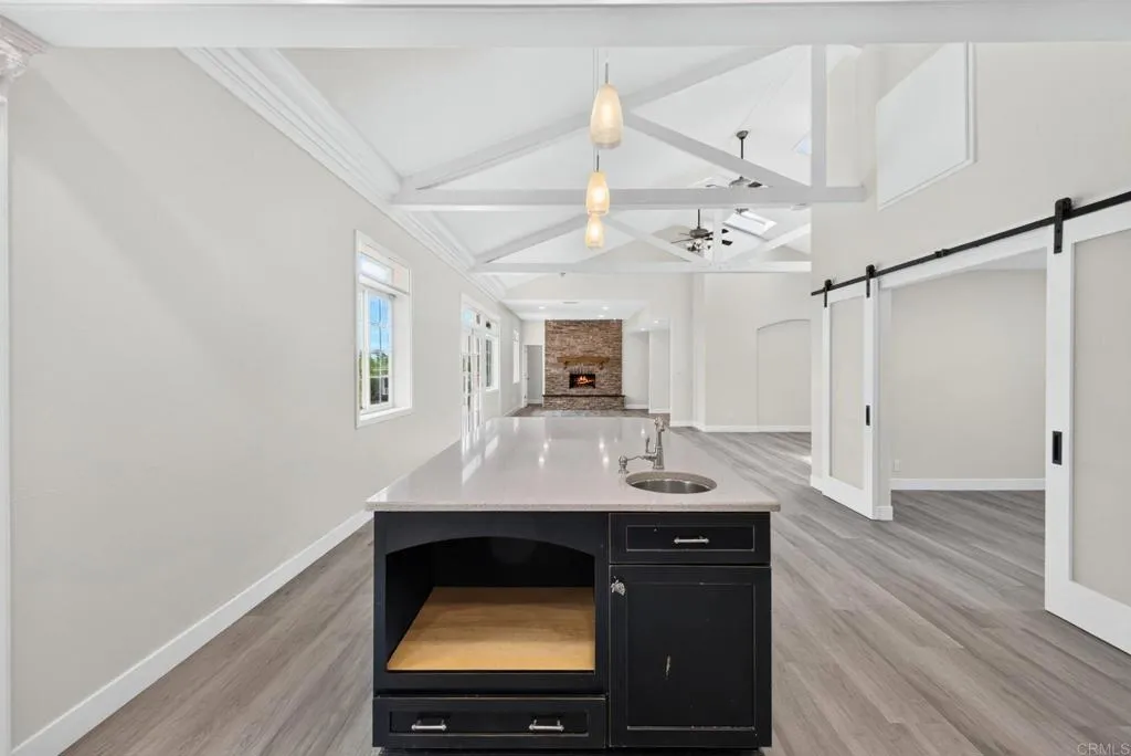https://cdn.realtyfeed.com/cdn/127/307084222/a4e256ee033a48f8a346131ad9884589.webp