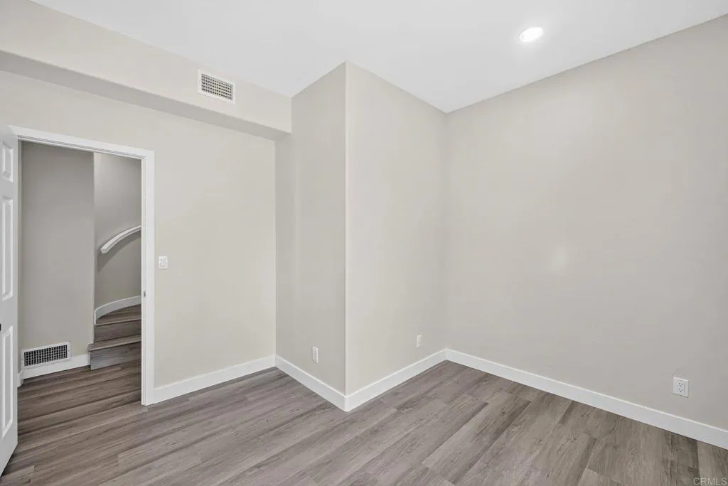 https://cdn.realtyfeed.com/cdn/127/307084222/c8f3692f719511bdca08a5bea494805b.webp