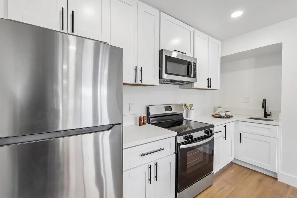 https://cdn.realtyfeed.com/cdn/127/307084237/21b8dcf0d5917ddc533a3d92719cbf7c.webp