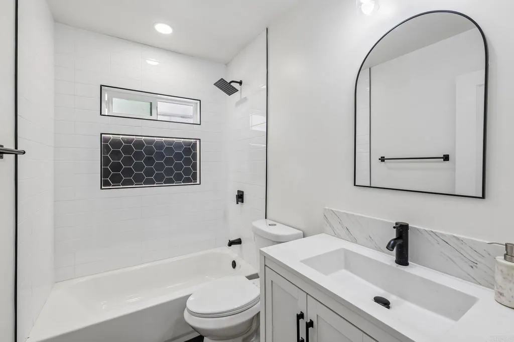 https://cdn.realtyfeed.com/cdn/127/307084237/bb9e328ec9ec4d2dda0a27ea292d021c.webp