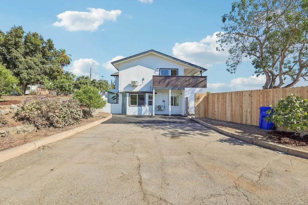 https://cdn.realtyfeed.com/cdn/127/307084237/ca99d3ab9637103397b1c03de601a2c3.webp