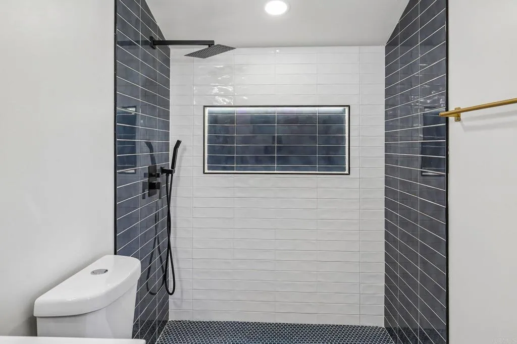 https://cdn.realtyfeed.com/cdn/127/307084237/e50a13097fcafd6fe57ff9325cde1c7d.webp