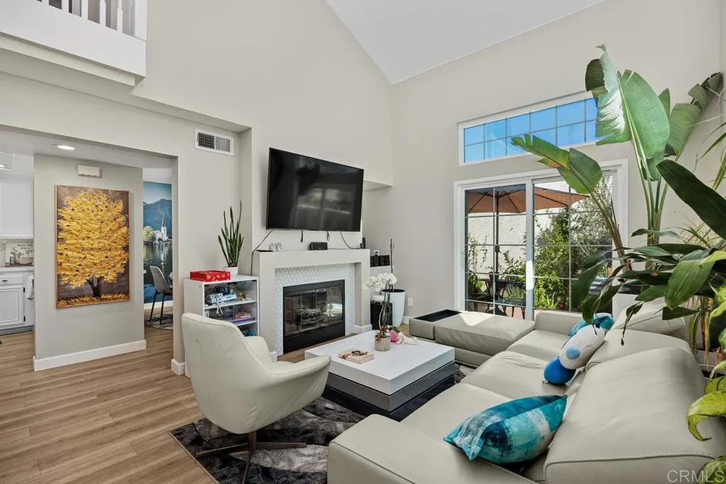 730 Breeze Hill Road Unit 230, Vista, CA 92081 - Main photo, Vista, CA