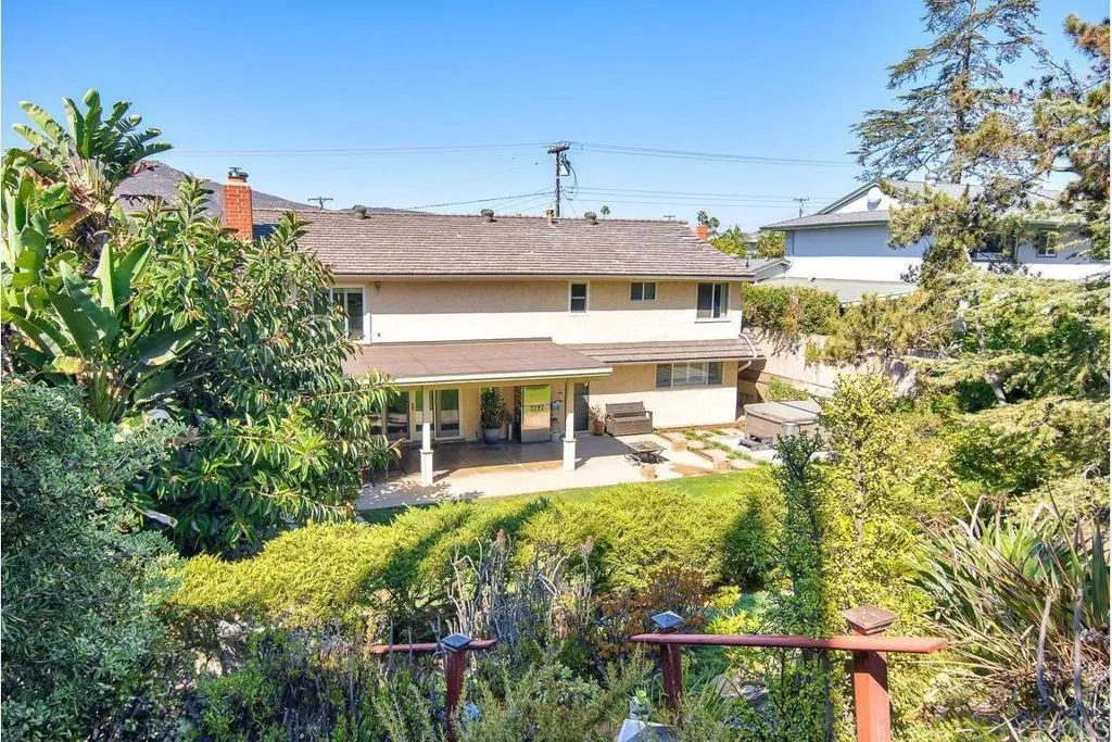 https://cdn.realtyfeed.com/cdn/127/307084331/42deab944ed29d09a9504f036290cc3d.webp