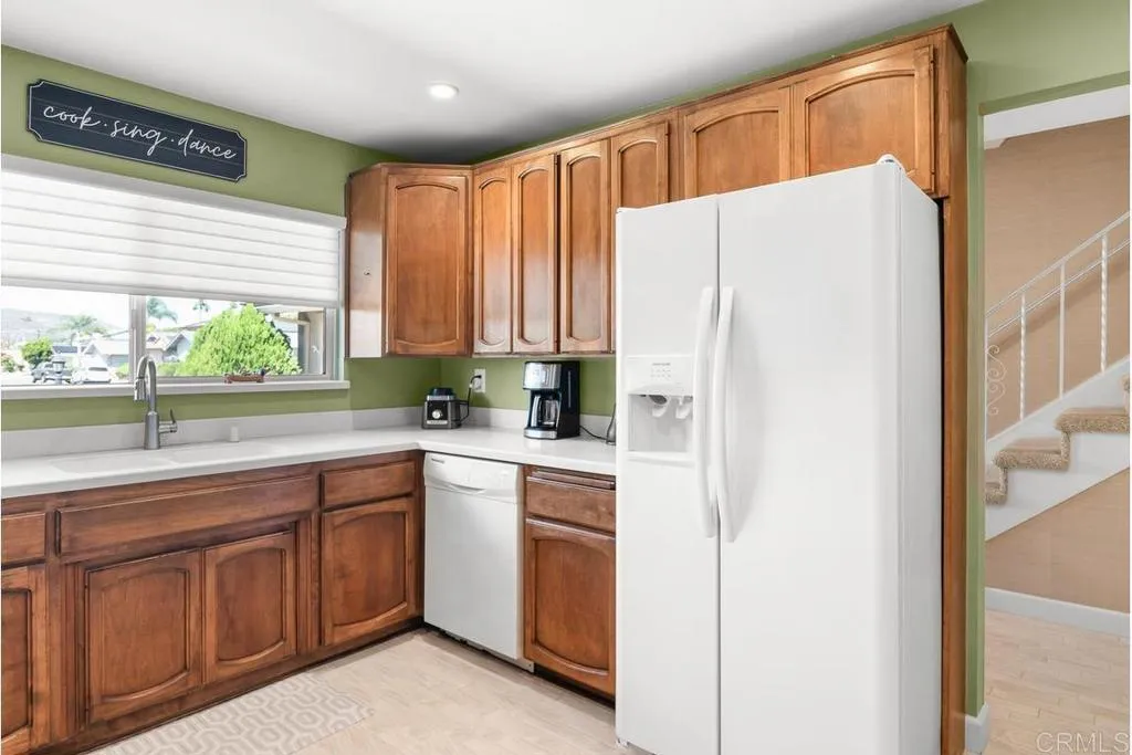 https://cdn.realtyfeed.com/cdn/127/307084331/5d0aeafe80ac3ec2c11cce1a29c42503.webp