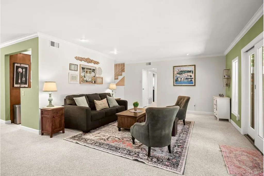 https://cdn.realtyfeed.com/cdn/127/307084331/fbff8e901113663b13a83f5b66c1a7f7.webp