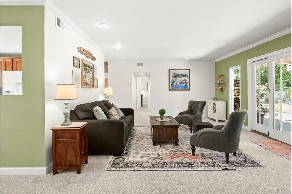 https://cdn.realtyfeed.com/cdn/127/307084331/ff99e048046aa3a83be3f25bd634bb85.webp