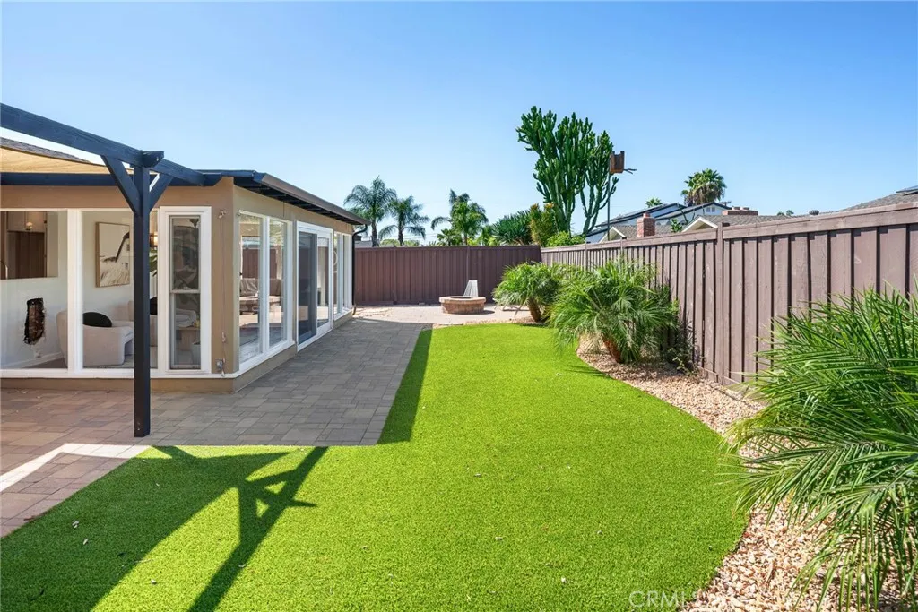 https://cdn.realtyfeed.com/cdn/127/307084333/0b2b2ef47ff7838b2f0abf848166b594.webp