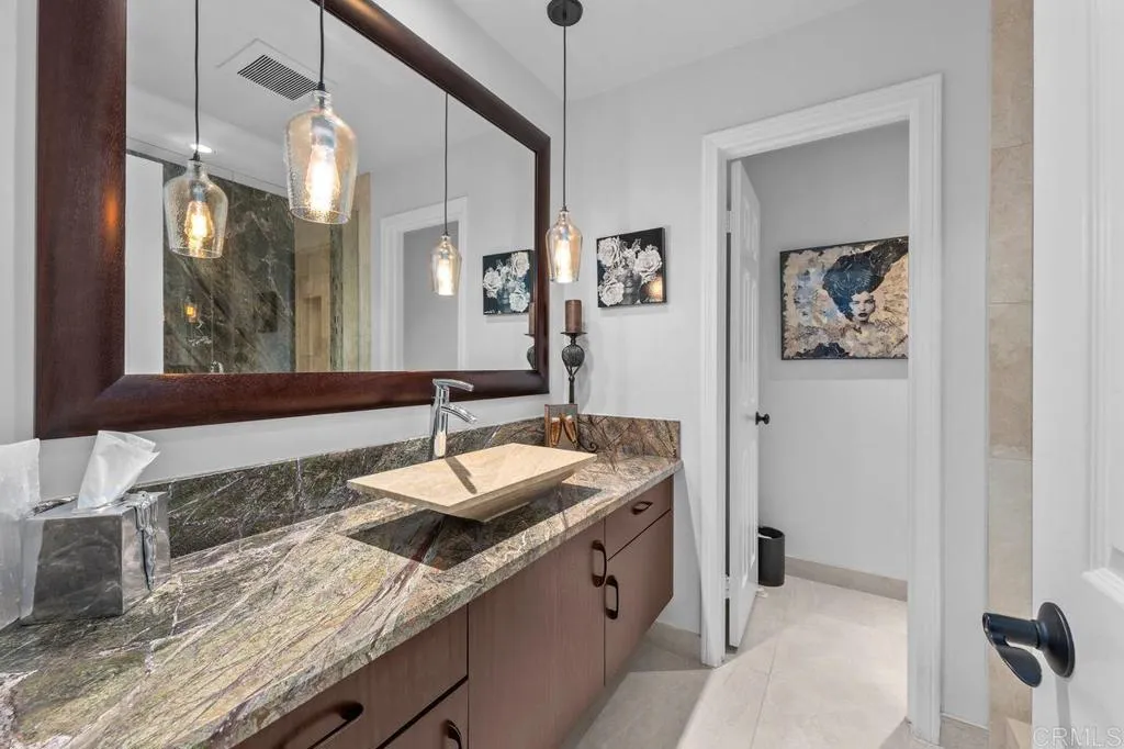 https://cdn.realtyfeed.com/cdn/127/307084369/70c024c5b1f37d42f76e67531d19c170.webp