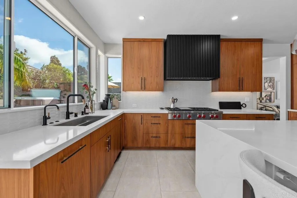 https://cdn.realtyfeed.com/cdn/127/307084369/b36123fc99043afea8b17f9f478958b8.webp