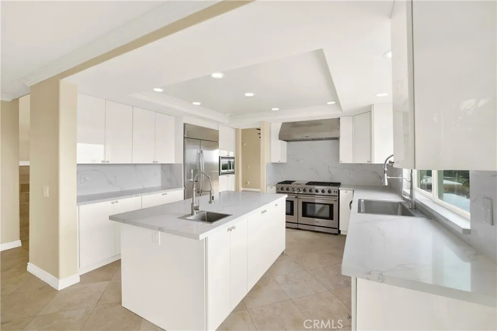 https://cdn.realtyfeed.com/cdn/127/307084373/87f4e3ad14207b40ab1b548ef0ba7c0a.webp