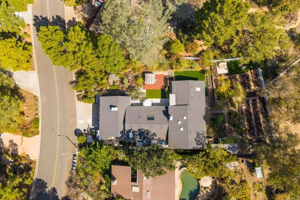 https://cdn.realtyfeed.com/cdn/127/307084385/218e0ec94aa32701fcfdad71846c0782.webp
