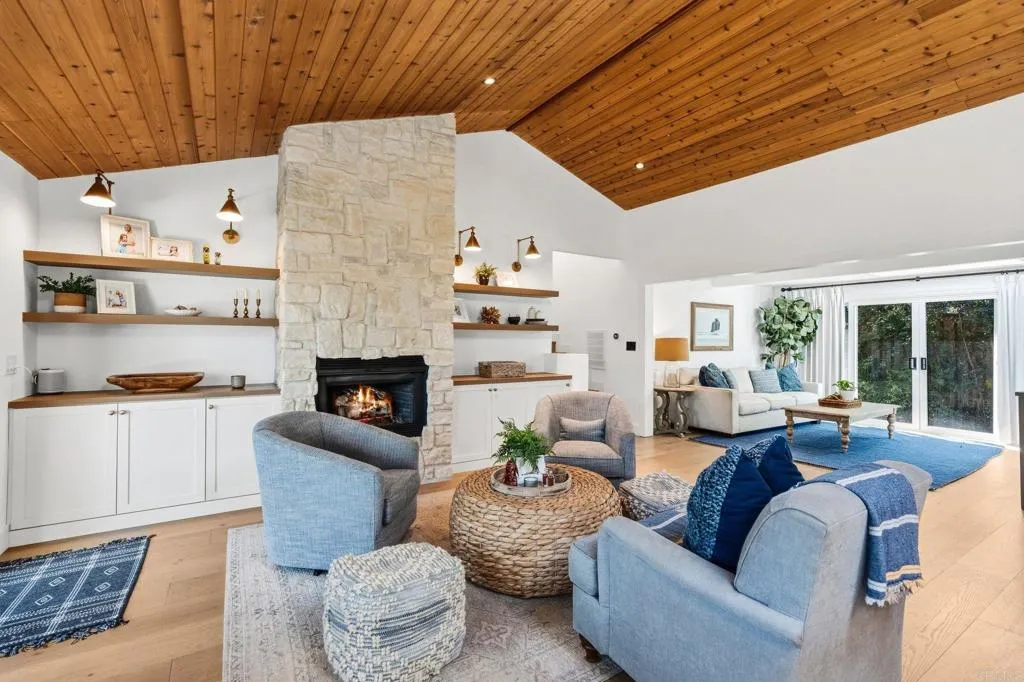 https://cdn.realtyfeed.com/cdn/127/307084385/42dc3bf6f4e6888cf721937f070c5db2.webp