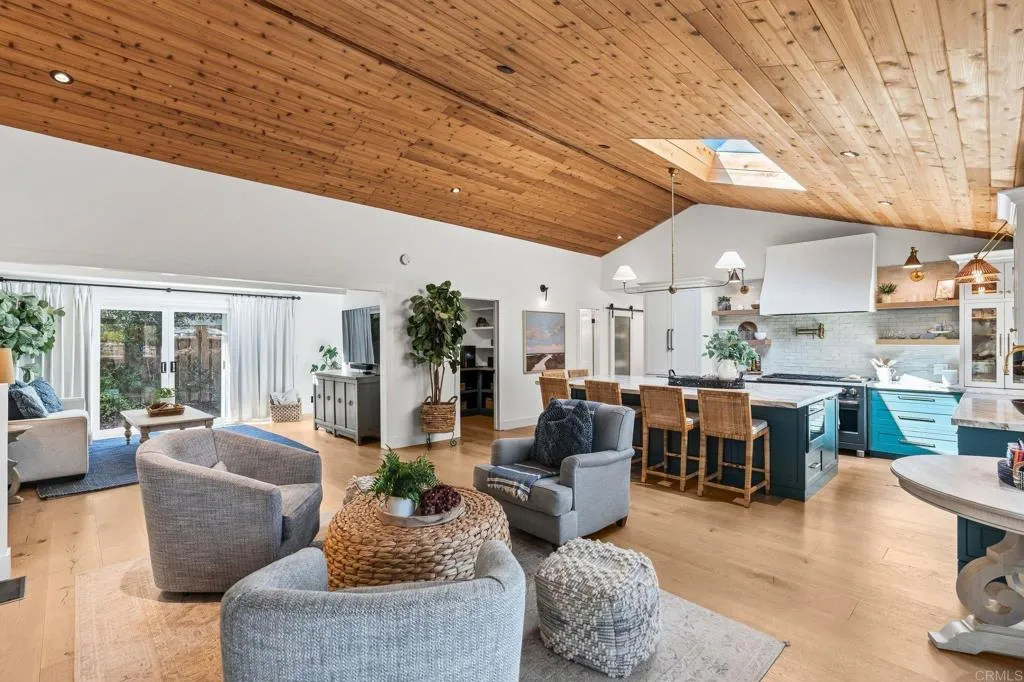 https://cdn.realtyfeed.com/cdn/127/307084385/68cc49153b1116c40c6eb93c77bf81aa.webp