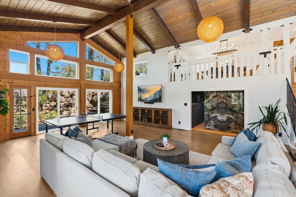 https://cdn.realtyfeed.com/cdn/127/307084385/748a994bf7fe00a9bab6d3ad24a6627a.webp