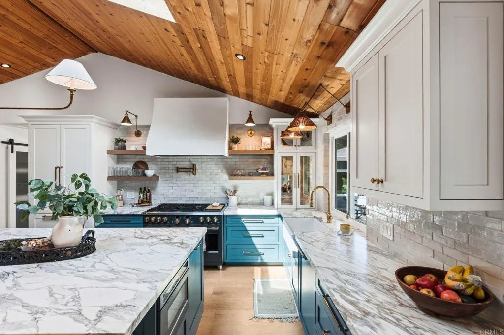 https://cdn.realtyfeed.com/cdn/127/307084385/f0d3809a5054b77d2ca12d1b1461078e.webp