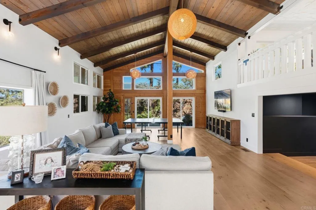 https://cdn.realtyfeed.com/cdn/127/307084385/f896c9c8cf907a2da37b2fe119e8b2b1.webp