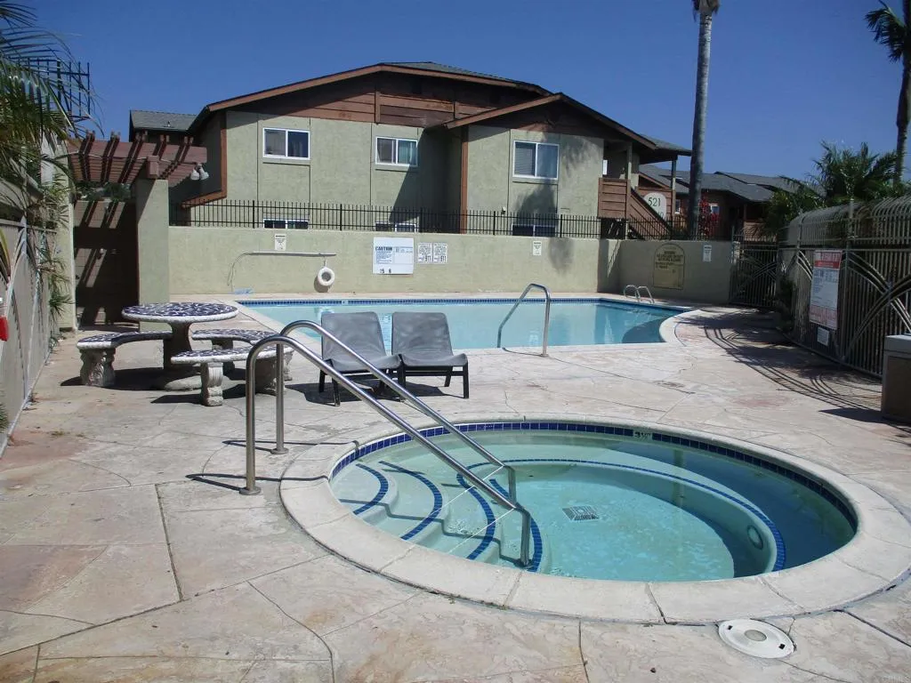https://cdn.realtyfeed.com/cdn/127/307084405/1a9dc0aa0ff9e0173d8e6eb9e784d194.webp
