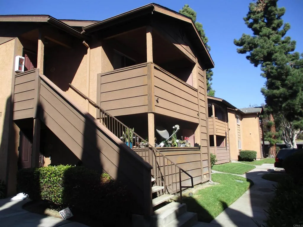 https://cdn.realtyfeed.com/cdn/127/307084405/27eed95dd77aaedb7fc1dcd4832ca481.webp