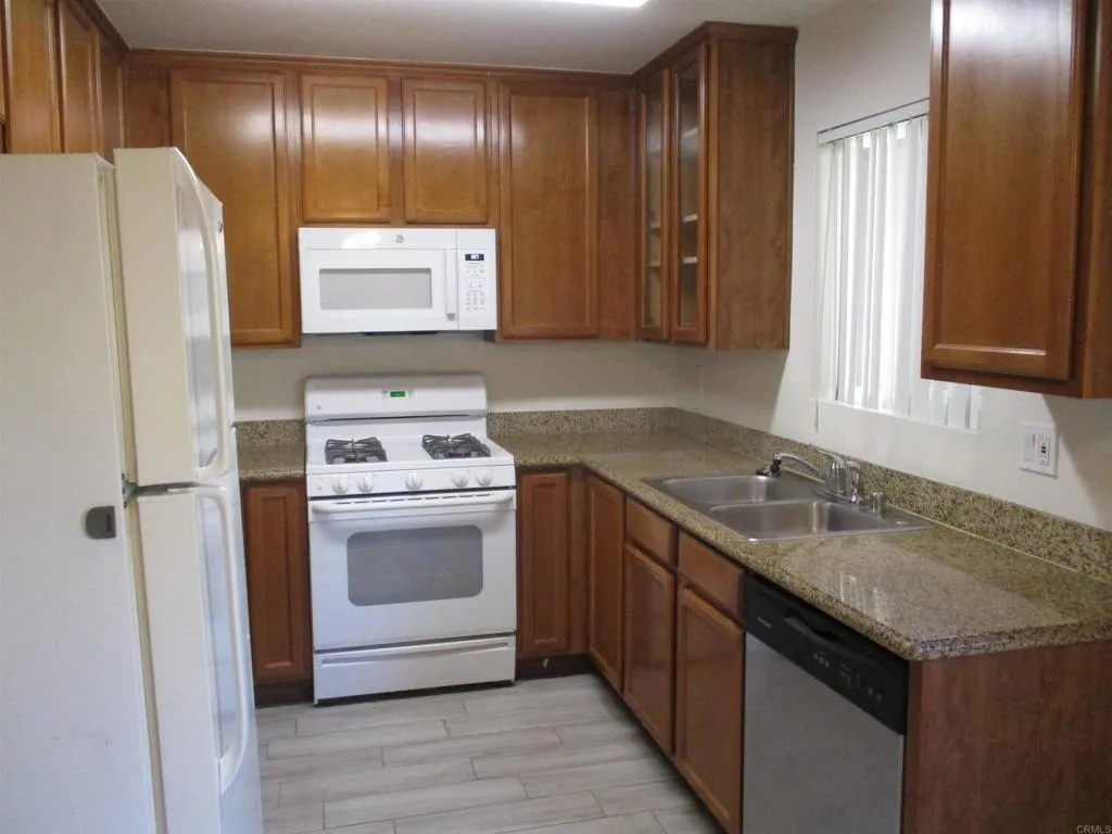 505 Calle Montecito Unit 23, Oceanside, CA 92057 - Photo 4 of 36, Oceanside, CA