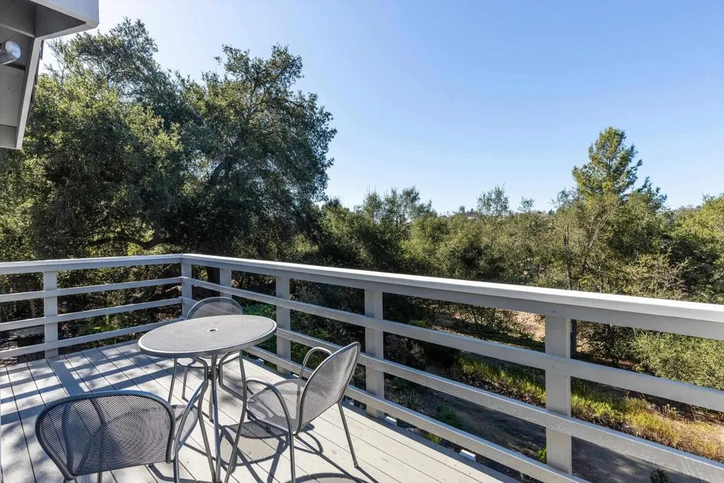 https://cdn.realtyfeed.com/cdn/127/307084626/01f6797a04ca94ec8b5ff44f6973870c.webp