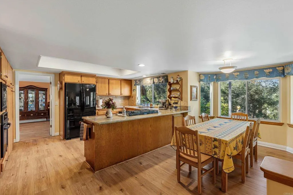 https://cdn.realtyfeed.com/cdn/127/307084626/56aeda0d3d6399ac355bf21e6139e9f0.webp
