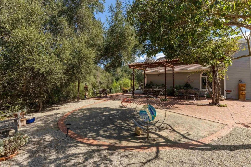 https://cdn.realtyfeed.com/cdn/127/307084626/63e325c314f8803b939c0ec1e06f5a4c.webp