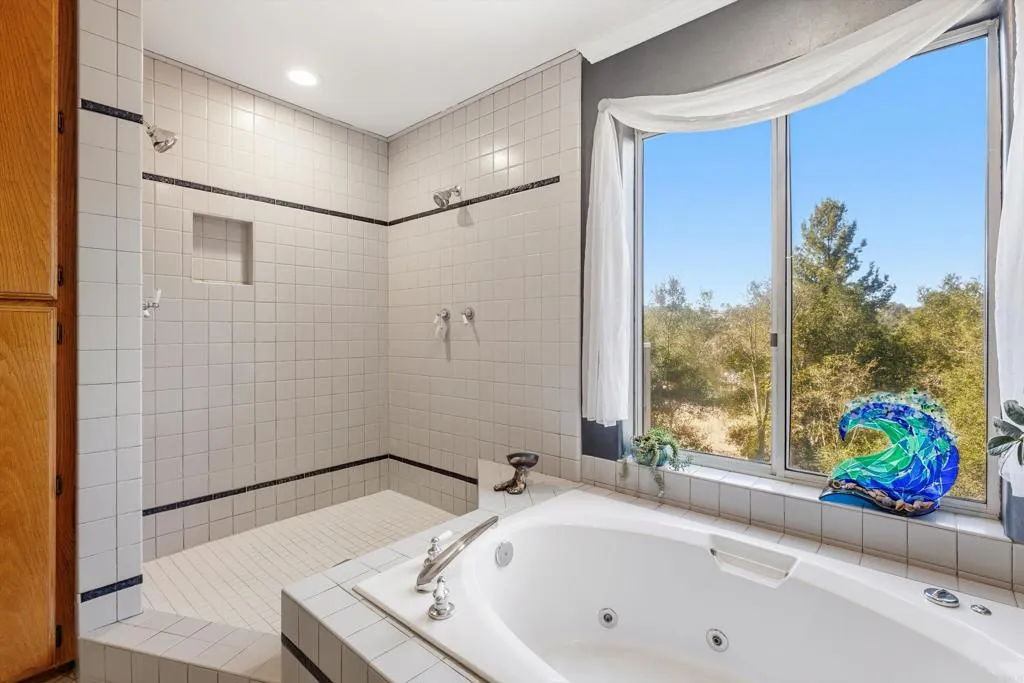 https://cdn.realtyfeed.com/cdn/127/307084626/6bb7592b5b81ac25812fb2ae62129542.webp