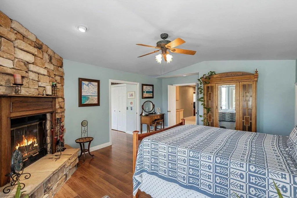 https://cdn.realtyfeed.com/cdn/127/307084626/b28eb5fbdb3b90e904983fd1639451ba.webp