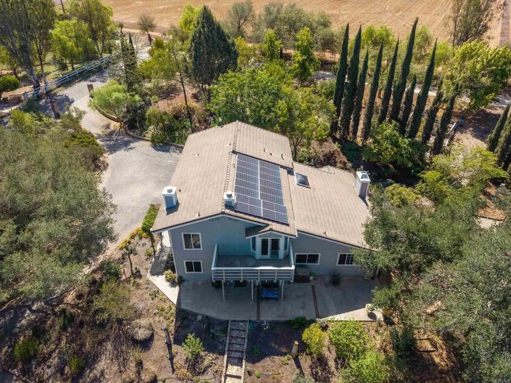 https://cdn.realtyfeed.com/cdn/127/307084626/d3ae86c5ccb07268ab4c3e0027d5b5fd.webp