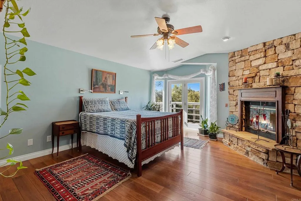 https://cdn.realtyfeed.com/cdn/127/307084626/fe1731da612f1b169d0871f81b5f1103.webp