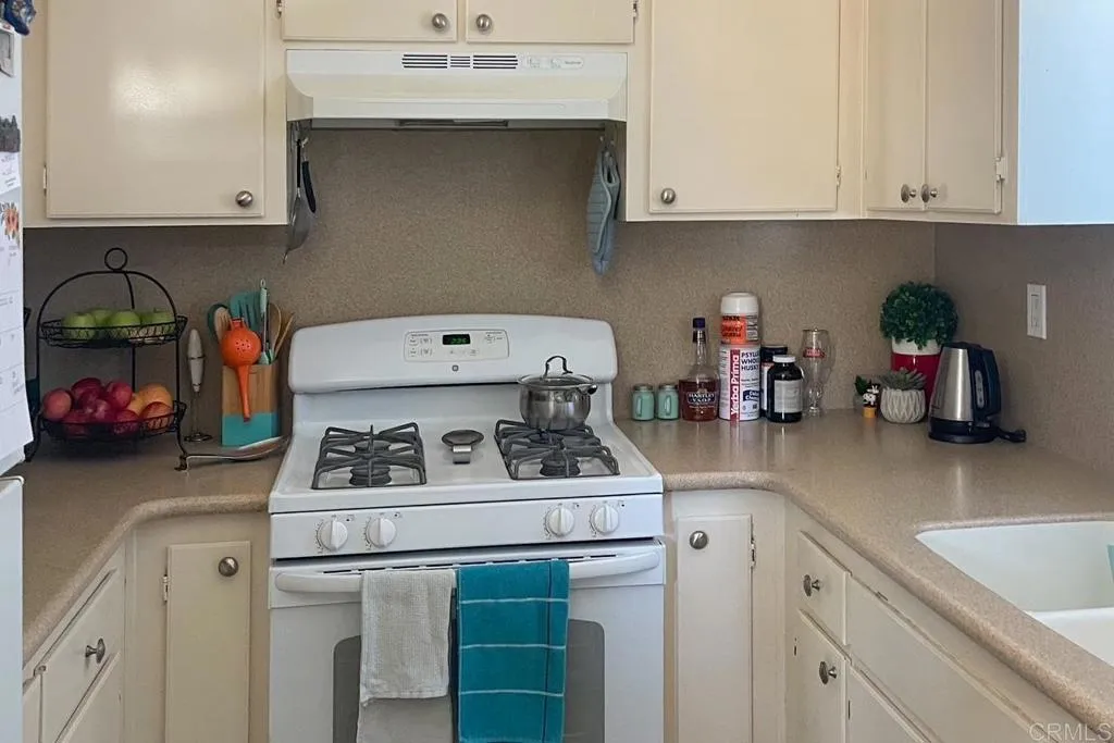 1964 Arnold Way, Alpine, CA 91901 - Photo 3 of 10, Alpine, CA