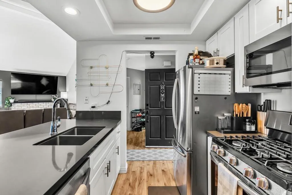 https://cdn.realtyfeed.com/cdn/127/307084634/1b996e091beba4b9197696c964d409b0.webp