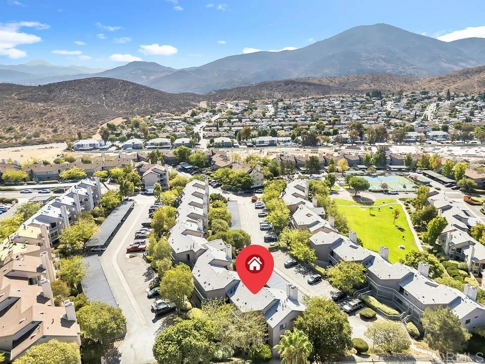 https://cdn.realtyfeed.com/cdn/127/307084634/a38a306e934d9250cc4bb15117f7a852.webp