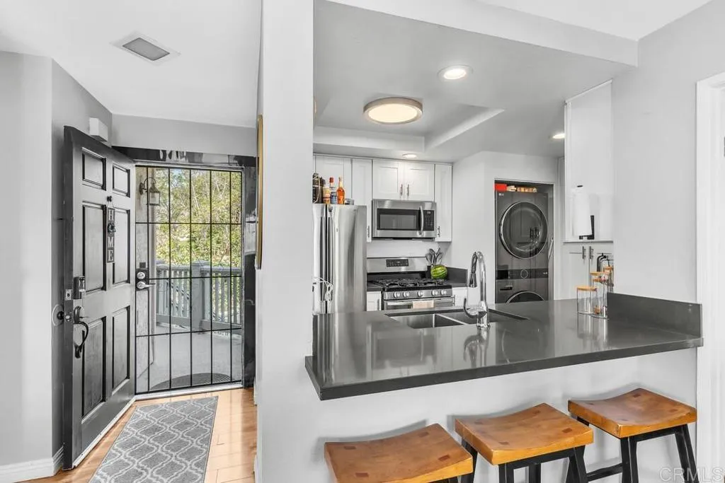 https://cdn.realtyfeed.com/cdn/127/307084634/c3f0dab784dc25d9435f6f69eb73bdd4.webp