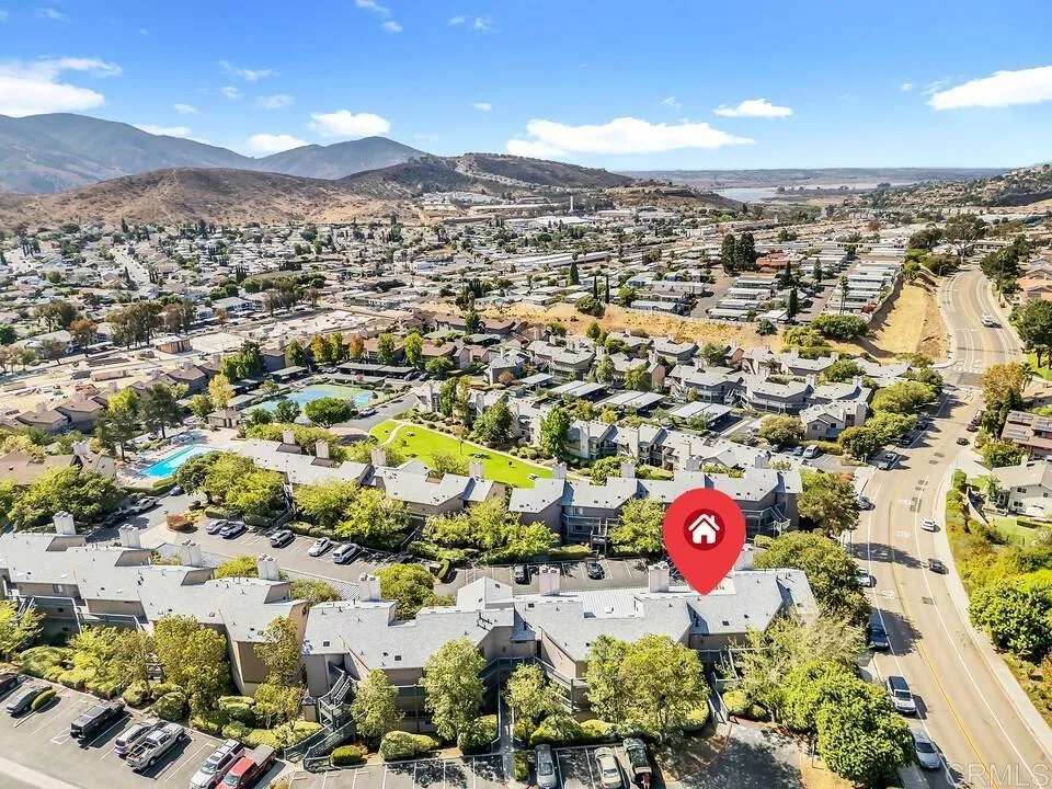 https://cdn.realtyfeed.com/cdn/127/307084634/d2c575525d8b5b0aa58f98d5f32b5dc2.webp