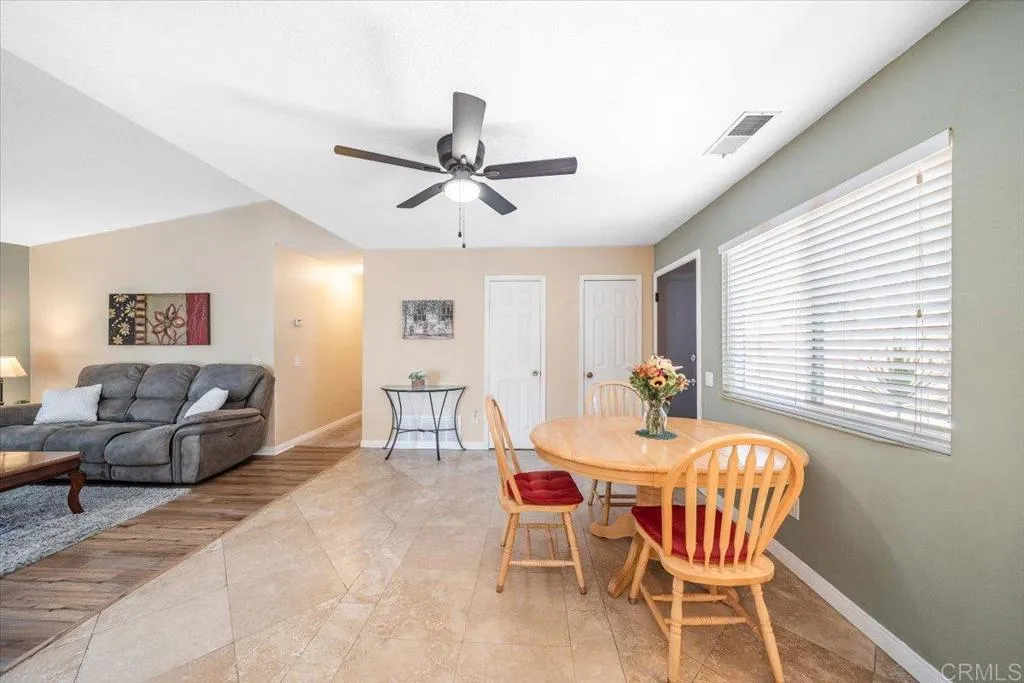 https://cdn.realtyfeed.com/cdn/127/307084636/86a9b087d7b168356bbe00ad860bd6d5.webp