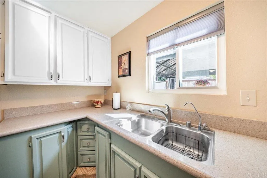 https://cdn.realtyfeed.com/cdn/127/307084636/fca0d001d38cad6f1b0be5d331249fb8.webp
