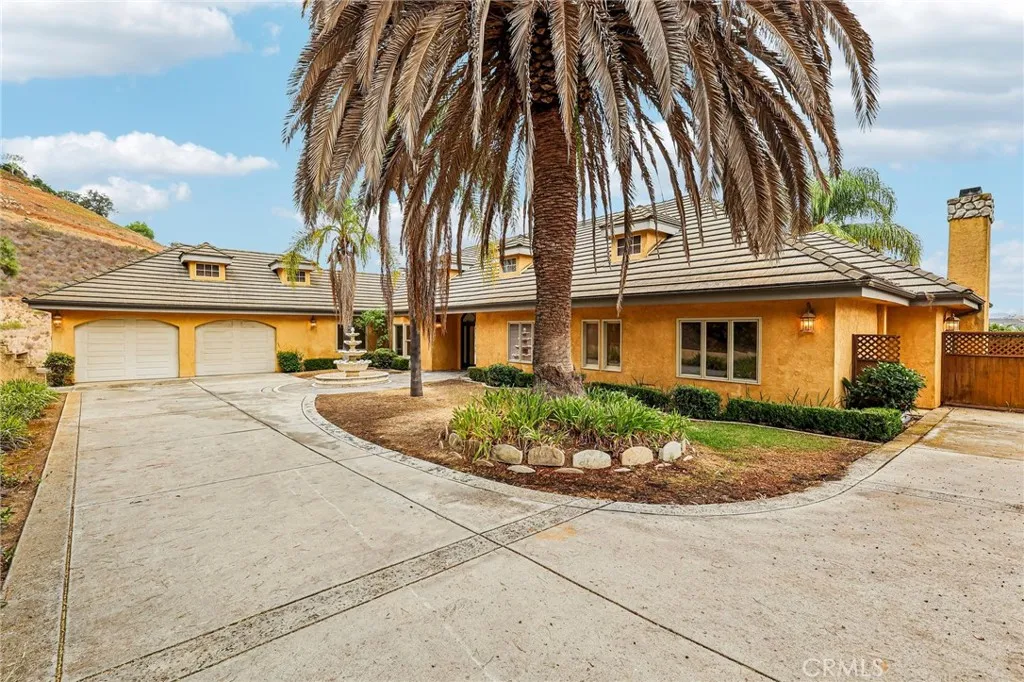 30181 Via Maria Elena, Bonsall, CA 92003 - Main photo, Bonsall, CA