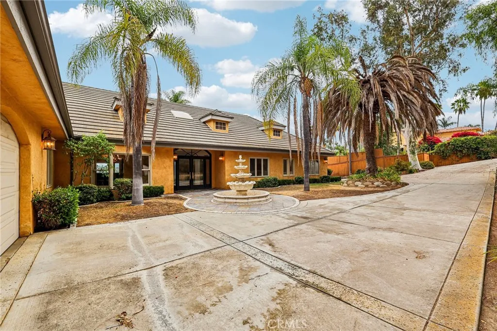 30181 Via Maria Elena, Bonsall, CA 92003 - Photo 4 of 57, Bonsall, CA