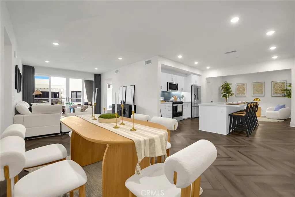 Tustin, CA 92782