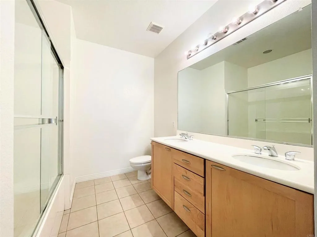 https://cdn.realtyfeed.com/cdn/127/307084740/626dfa7ed2c7239ff9bcbba36bf162cb.webp