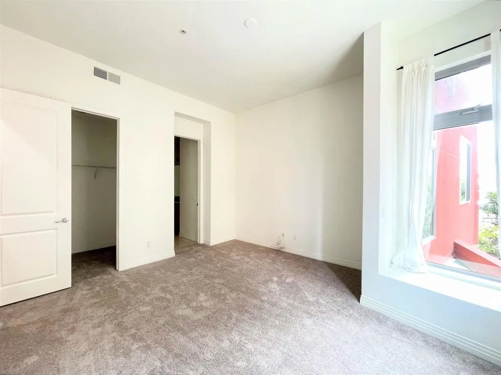 https://cdn.realtyfeed.com/cdn/127/307084740/c2330cd9972b31b77939fb26f088f194.webp
