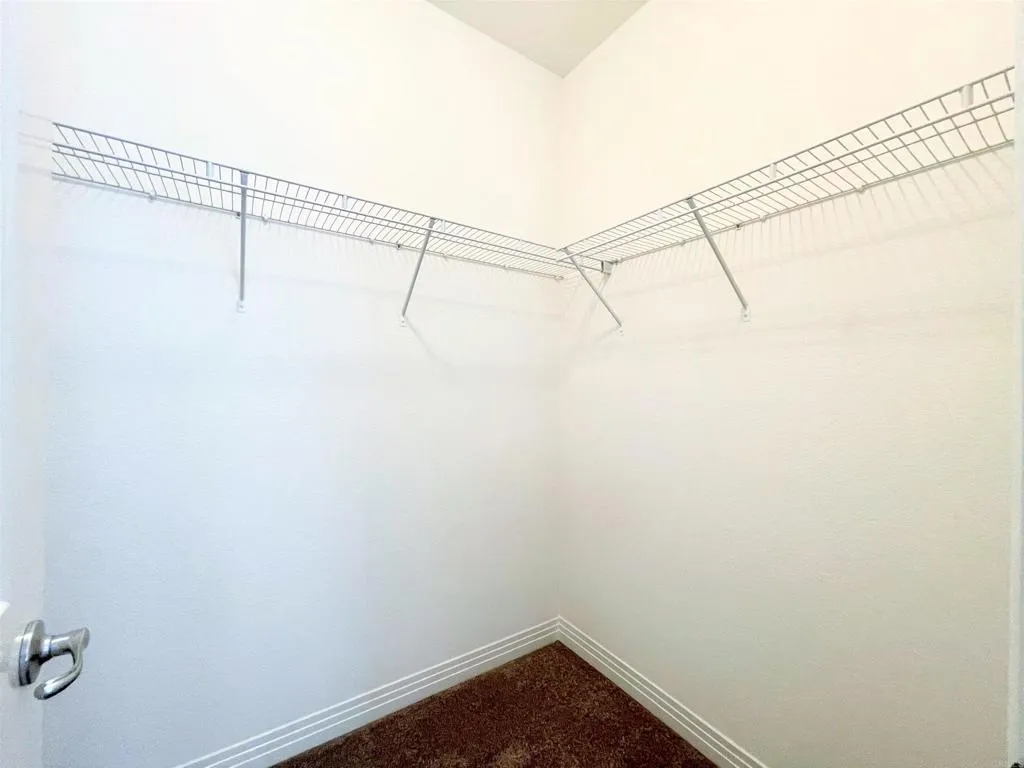 https://cdn.realtyfeed.com/cdn/127/307084740/e9a16dd483d24dd8b036902921c146c5.webp