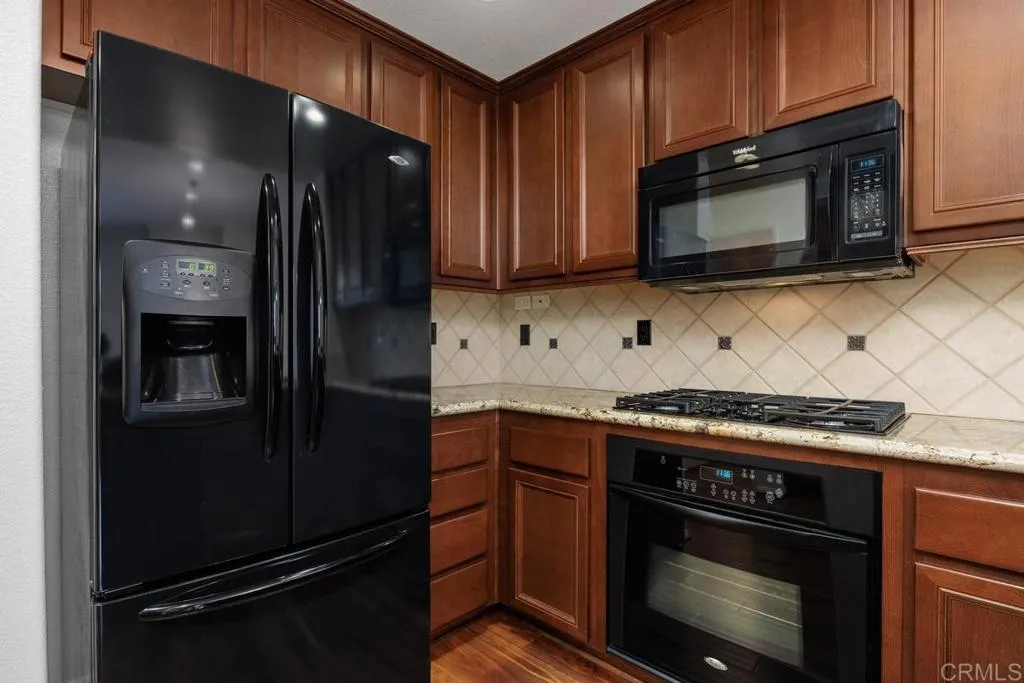 https://cdn.realtyfeed.com/cdn/127/307084753/9bd1ce0fe00bb6b2603524b0c258462e.webp