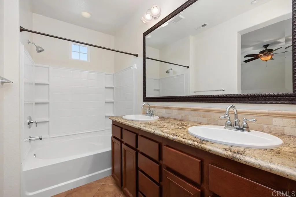 https://cdn.realtyfeed.com/cdn/127/307084753/ce40767424bc7a6abeded0073ece6c1b.webp