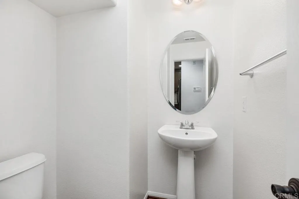 https://cdn.realtyfeed.com/cdn/127/307084753/d49eb92f87319bd6f2c08fbbc66bc1d3.webp